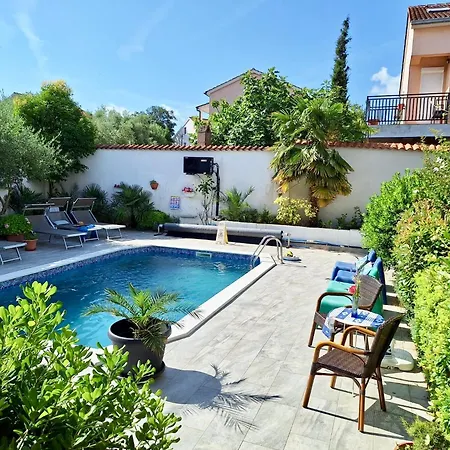 With Private Pool And Arbor *