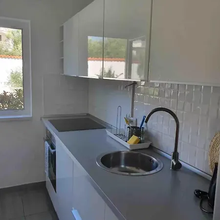 Apartman With Private Pool And Arbor *