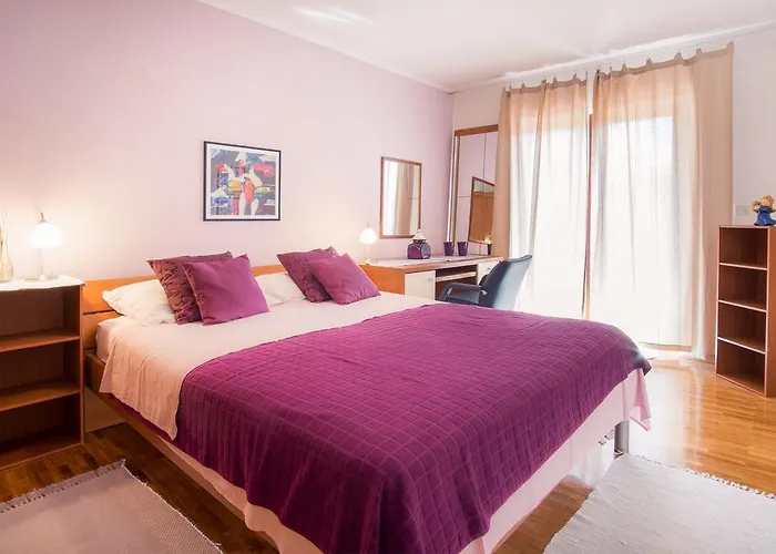 Apartman With Private Pool And Arbor Malinska