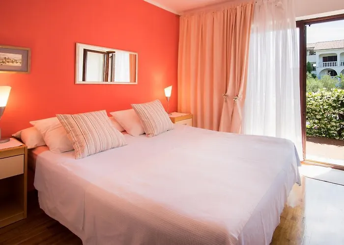 Apartman With Private Pool And Arbor *